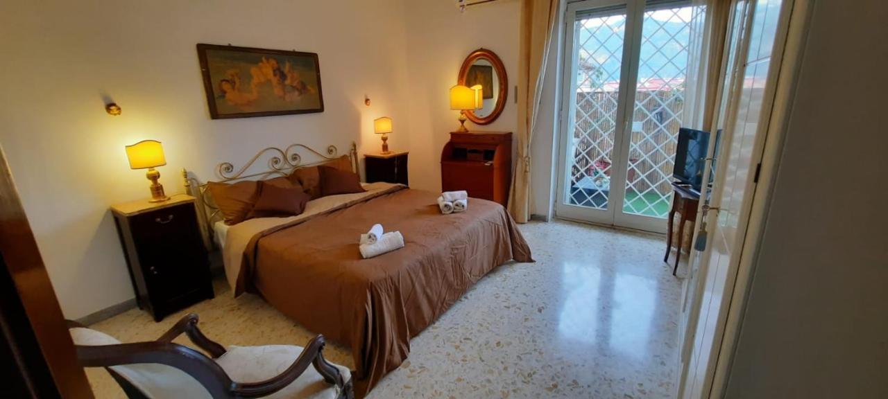 B&B Maria Napoli Ngoại thất bức ảnh